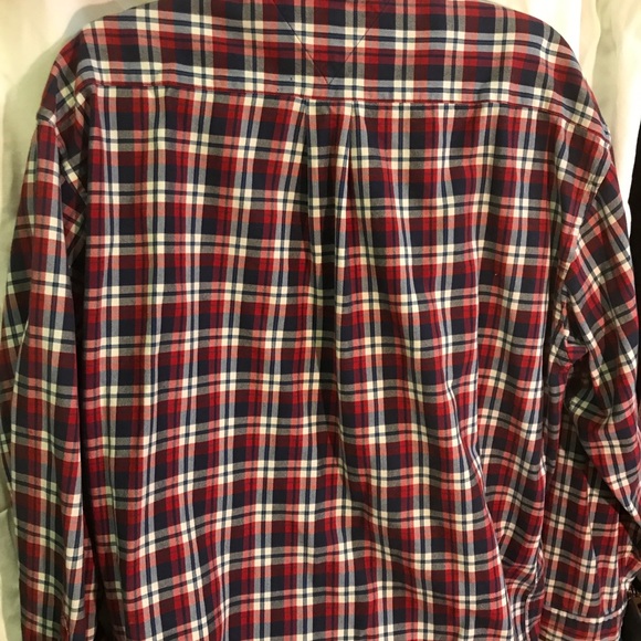Men’s Tommy HilfigerXL Plaid 100% Cotton Shirt EUC - Picture 6 of 9